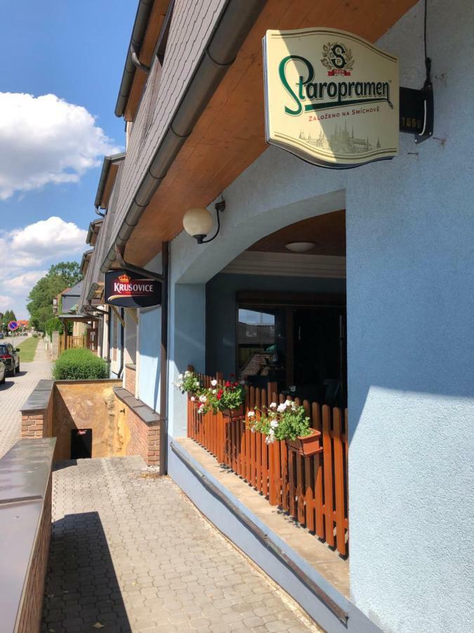 Hotel Trilobit Veseli nad Luznici Exterior photo